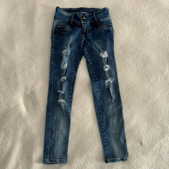Soho Denim - Stylish Blue Distressed Women's Jeans, Size 5